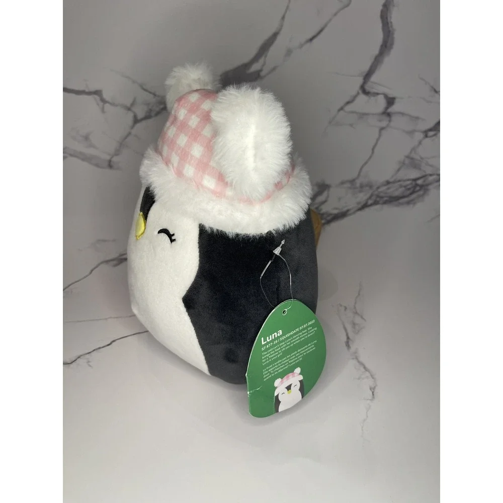 Christmas Squishmallows Luna The Penguin With Pink Gingham Hat 8